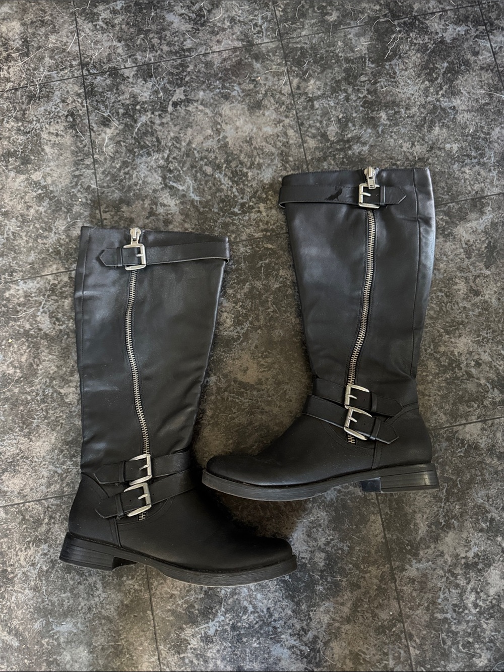 Black Knee-High Buckle Zipper Riding Boots
